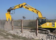 img_10-demolice-betonoveho-plotu